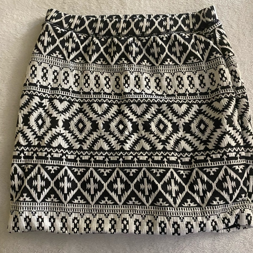 Gap Aztec print skirt